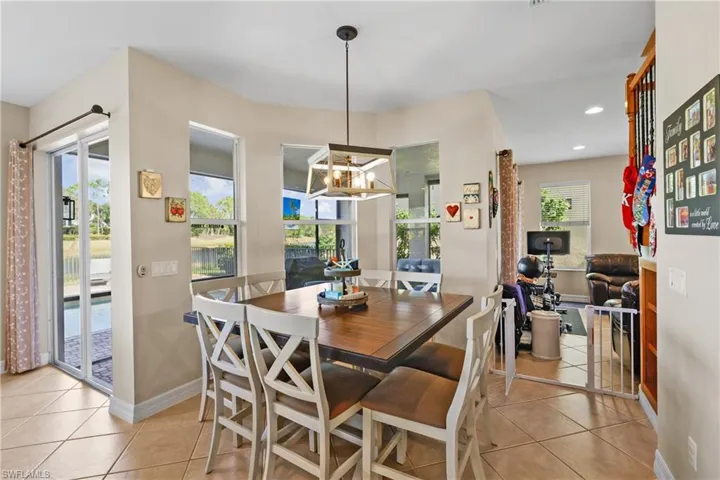 10305  Carolina Willow  DR, Fort Myers, FL 33913