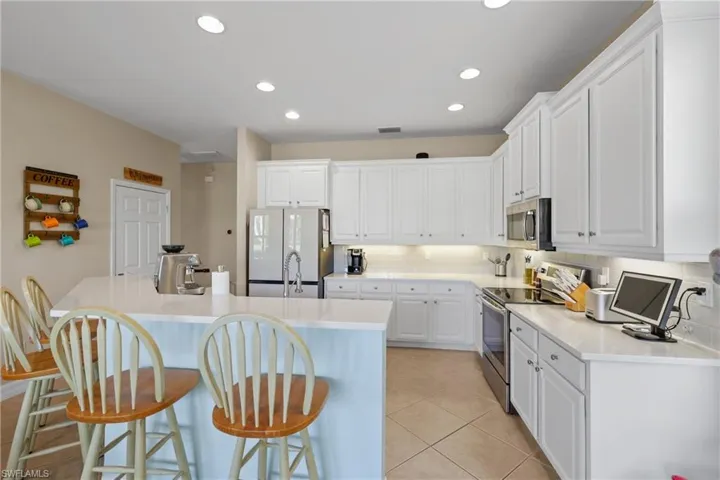 10305  Carolina Willow  DR, Fort Myers, FL 33913