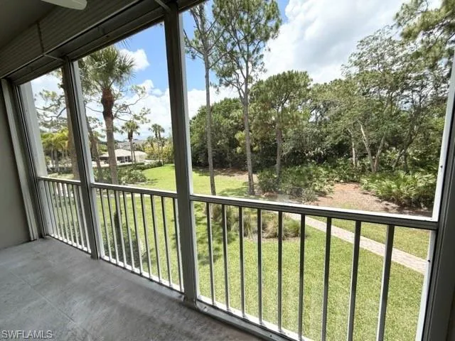 322 Sugar Pine Ln 322, Naples, Florida 34108