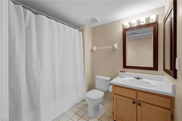 guest bath with tub