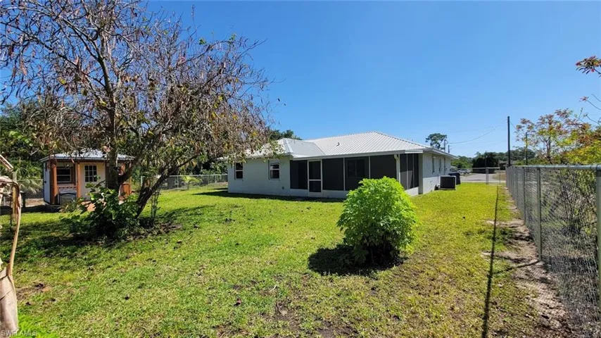 3054 NE Beechwood  CIR, Labelle, FL 33935