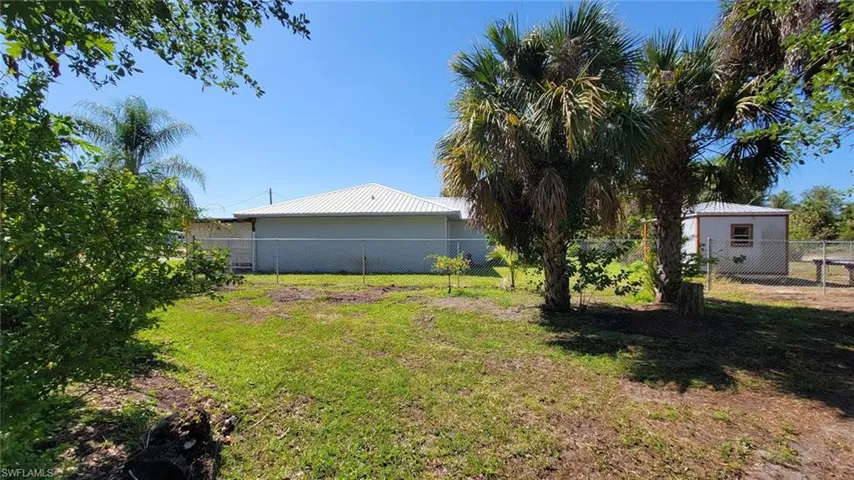 3054 NE Beechwood  CIR, Labelle, FL 33935
