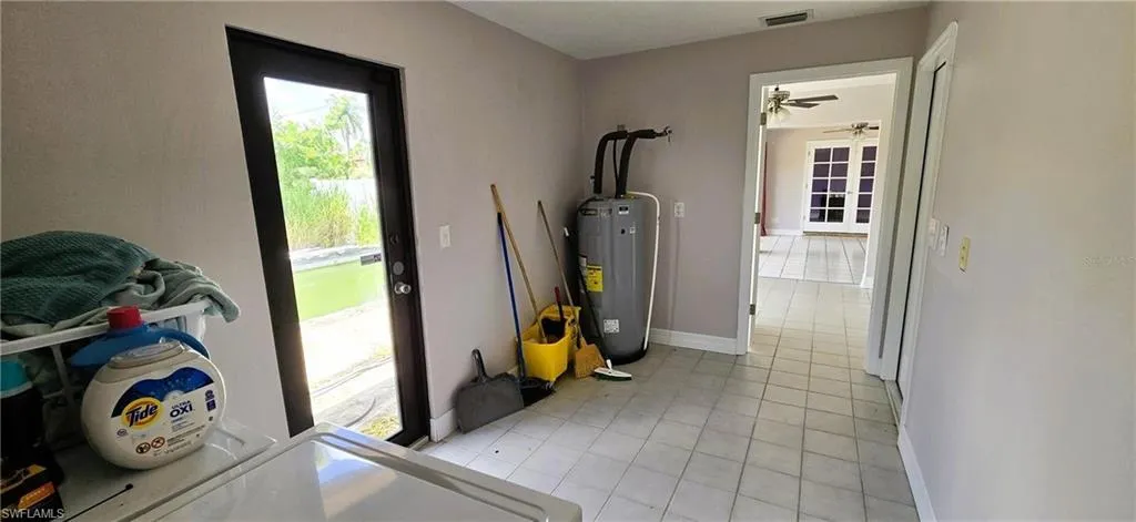 1031 Averly St, Fort Myers, Florida 33919