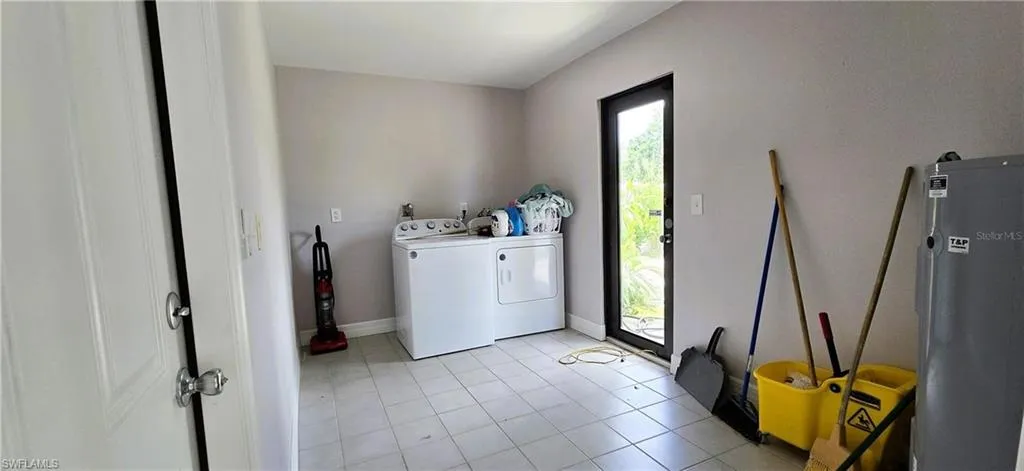 1031 Averly St, Fort Myers, Florida 33919