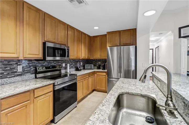 9291  Aegean  CIR, Lehigh Acres, FL 33936