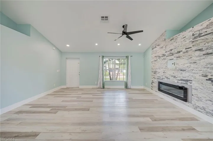 4015 34th St Sw, Lehigh Acres, Florida 33976