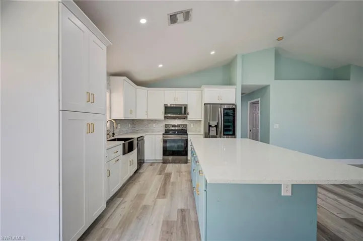 4015 34th St Sw, Lehigh Acres, Florida 33976
