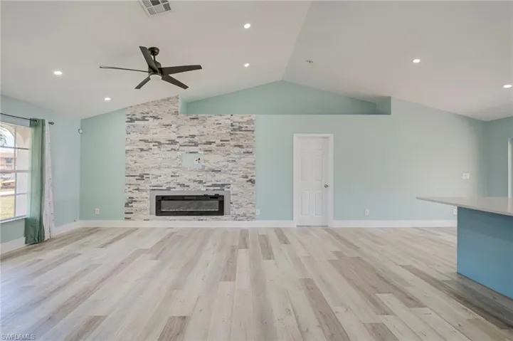 4015 34th St Sw, Lehigh Acres, Florida 33976