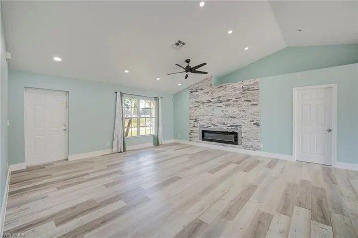 4015 34th St Sw, Lehigh Acres, Florida 33976