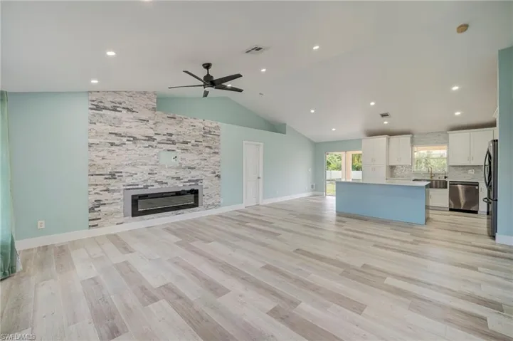 4015 34th St Sw, Lehigh Acres, Florida 33976