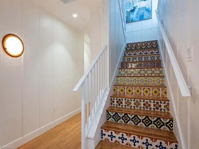 195 2nd Ave N, Naples, Florida 34102
