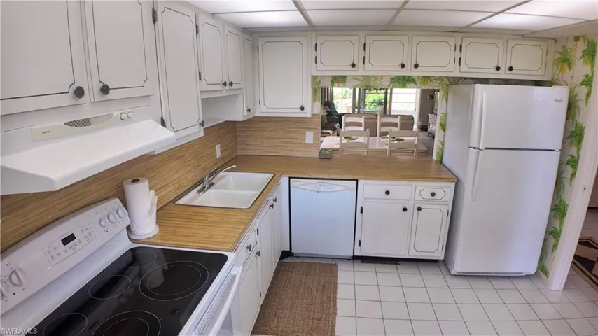 58 Glades Blvd 1393, Naples, Florida 34112