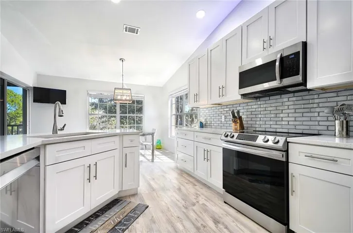 5632  Whisperwood  BLVD, Naples, FL 34110