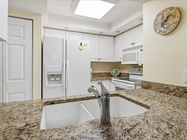 13264  White Marsh  LN, Fort Myers, FL 33912