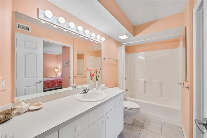 2nd Full bathroom featuring shower / tub combination. Single vanity