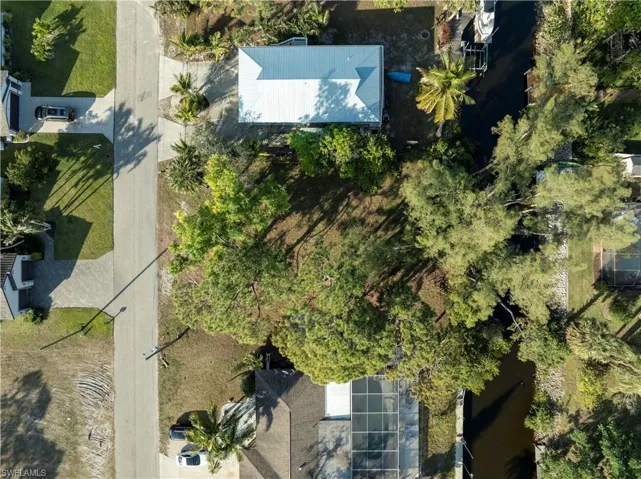 27290 J C Ln, Bonita Springs, Florida 34135