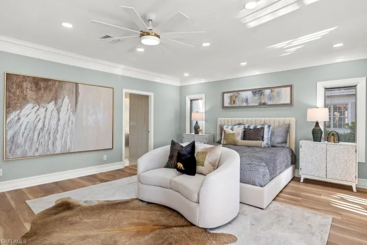 27441  Country Club  DR, Bonita Springs, FL 34134