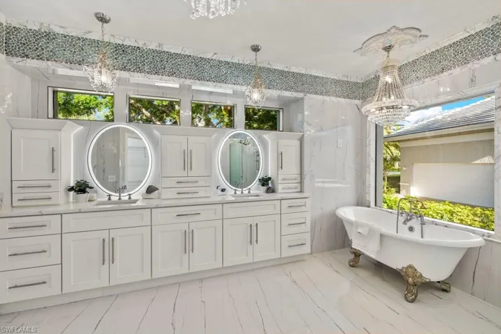 27441  Country Club  DR, Bonita Springs, FL 34134