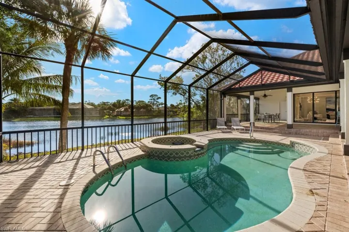 27441  Country Club  DR, Bonita Springs, FL 34134