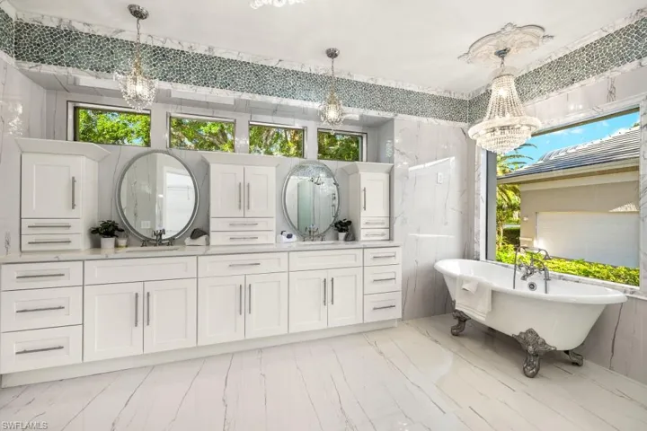 27441  Country Club  DR, Bonita Springs, FL 34134
