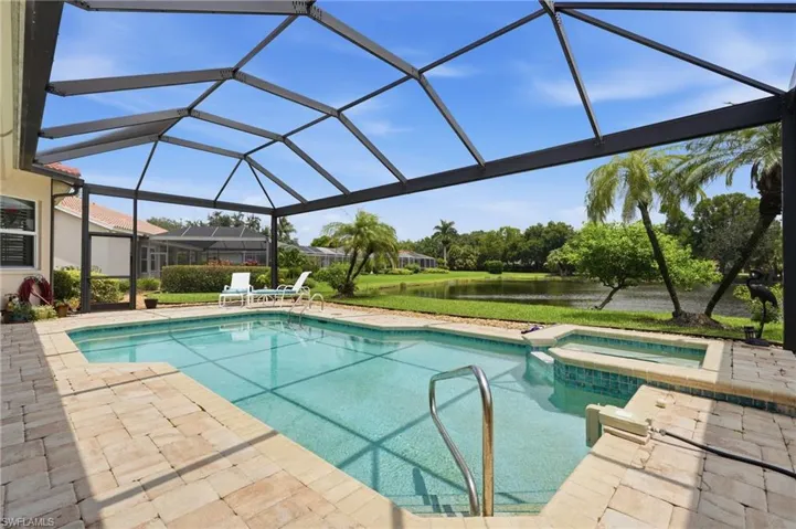 8861 Creek Run Dr, Bonita Springs, Florida 34135