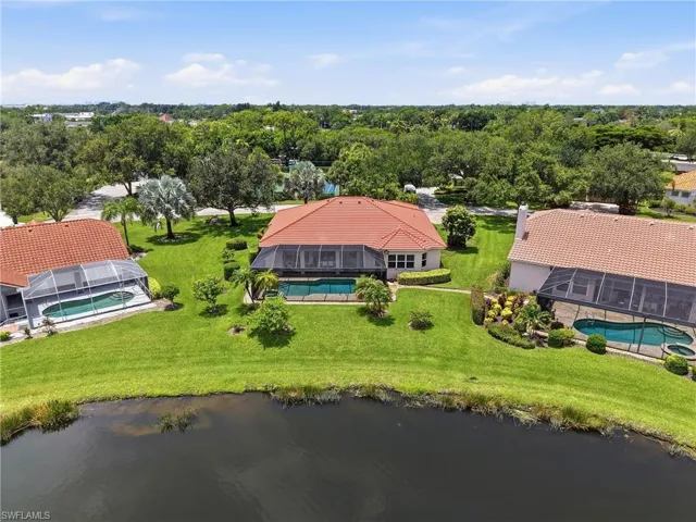 8861 Creek Run Dr, Bonita Springs, Florida 34135