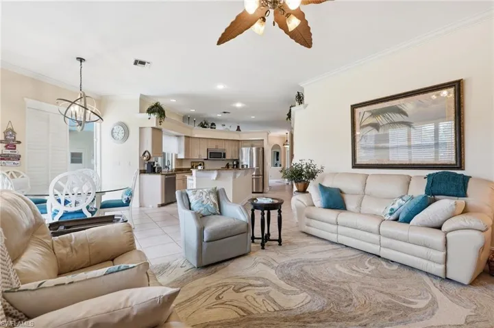 8861 Creek Run Dr, Bonita Springs, Florida 34135