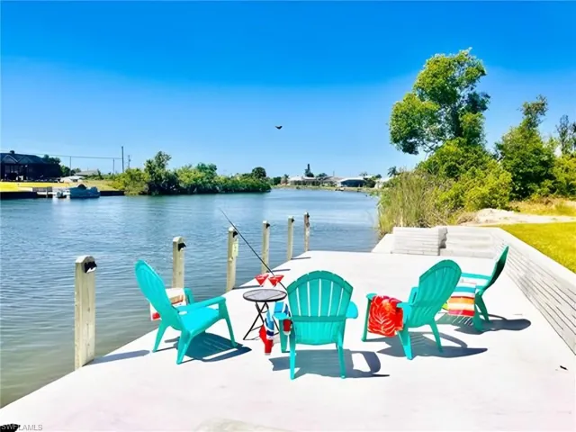 2742 Nw 10th St, Cape Coral, Florida 33993