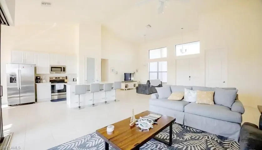 2742 Nw 10th St, Cape Coral, Florida 33993