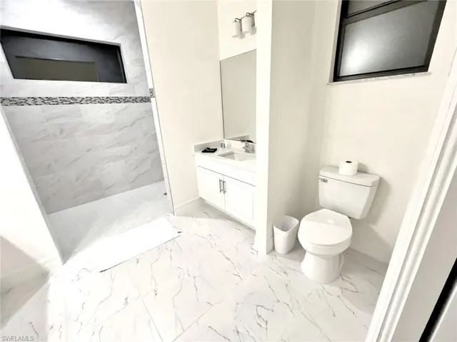 2742 Nw 10th St, Cape Coral, Florida 33993