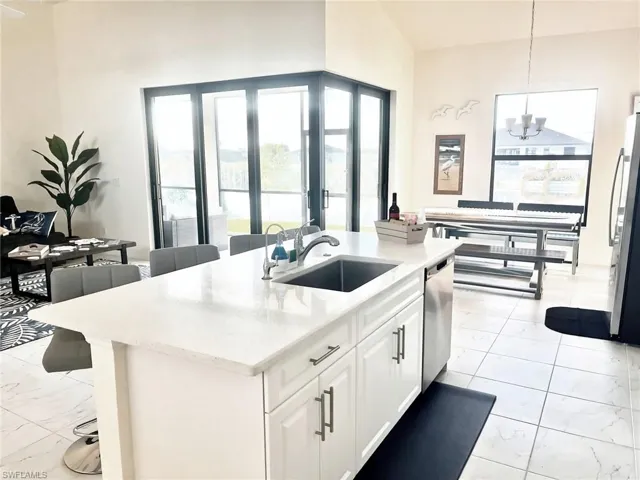 2742 Nw 10th St, Cape Coral, Florida 33993