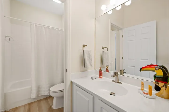 2180  Arielle  DR, Naples, FL 34109