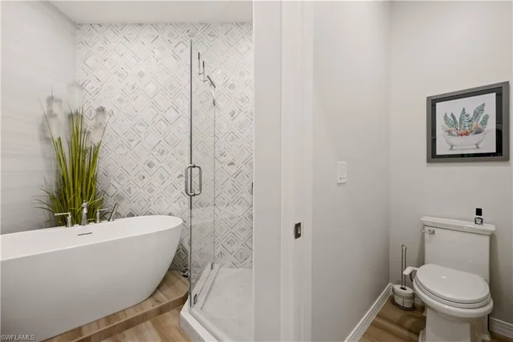 2180  Arielle  DR, Naples, FL 34109