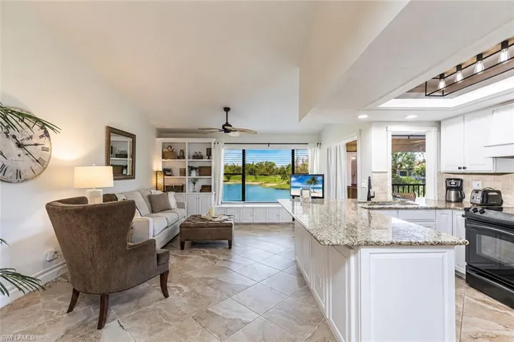 5950  Trailwinds  DR, Fort Myers, FL 33907