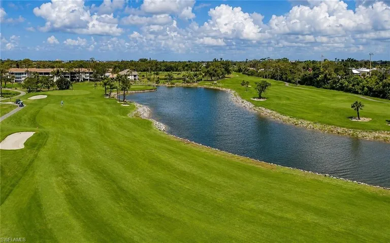 5950  Trailwinds  DR, Fort Myers, FL 33907