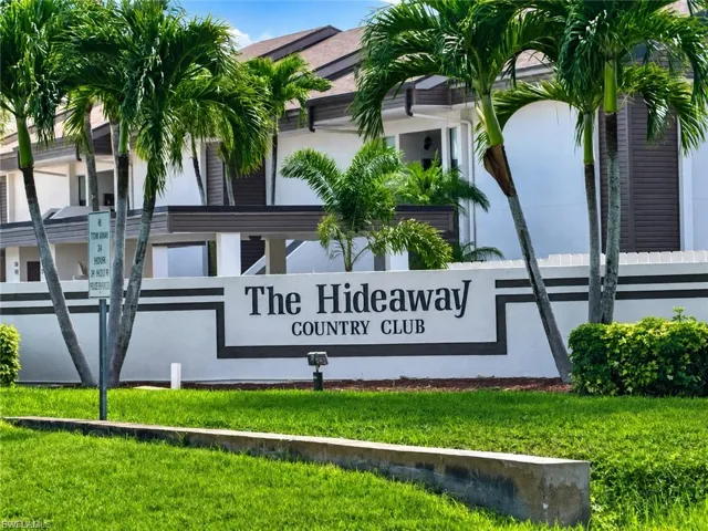 5950  Trailwinds  DR, Fort Myers, FL 33907