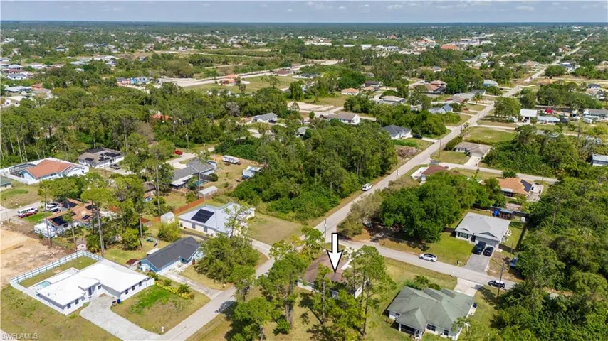 105  Alan N AVE, Lehigh Acres, FL 33971