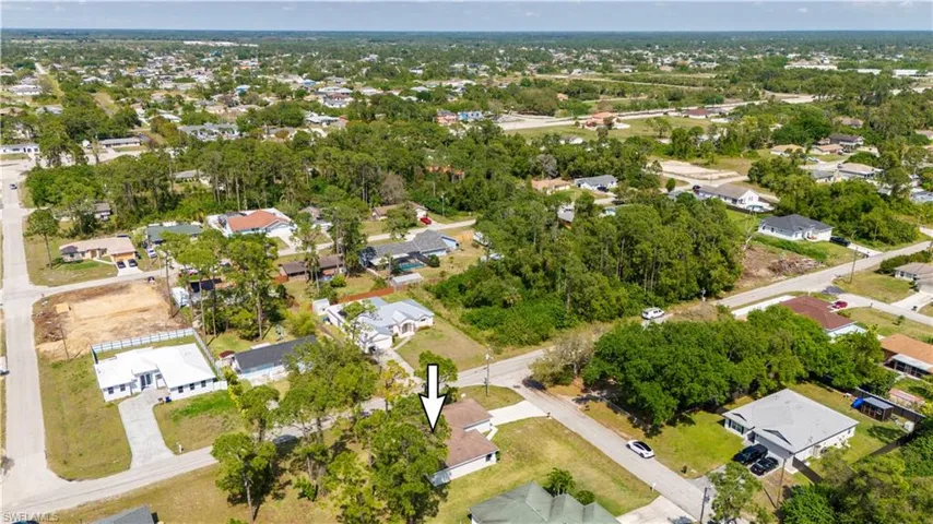 105  Alan N AVE, Lehigh Acres, FL 33971