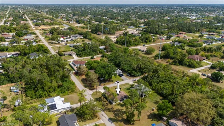 105  Alan N AVE, Lehigh Acres, FL 33971