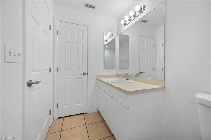 105  Alan N AVE, Lehigh Acres, FL 33971