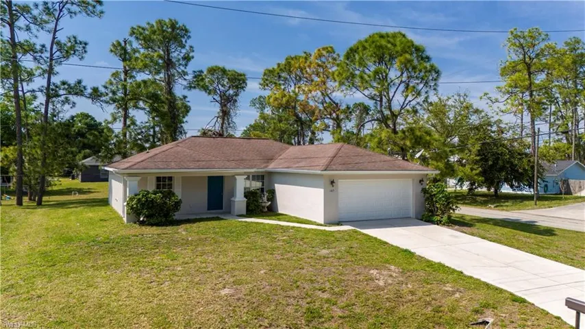 105  Alan N AVE, Lehigh Acres, FL 33971