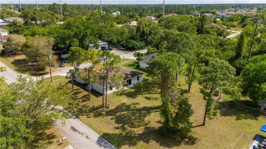 105  Alan N AVE, Lehigh Acres, FL 33971