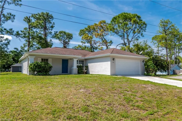 105  Alan N AVE, Lehigh Acres, FL 33971