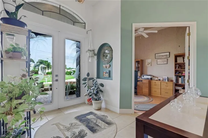 2102 Ne 22nd Ave, Cape Coral, Florida 33909