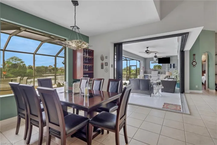 2102 Ne 22nd Ave, Cape Coral, Florida 33909