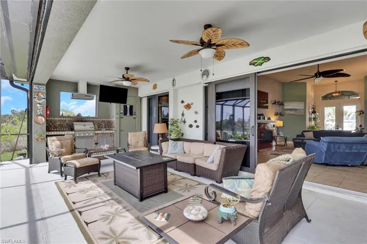 2102 Ne 22nd Ave, Cape Coral, Florida 33909