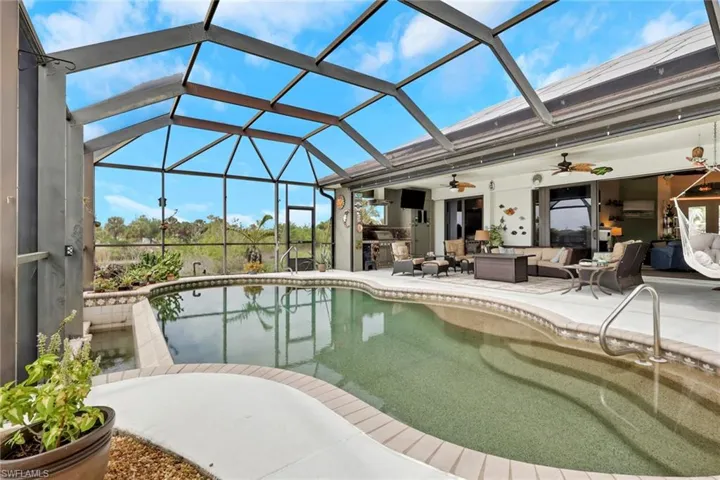 2102 Ne 22nd Ave, Cape Coral, Florida 33909