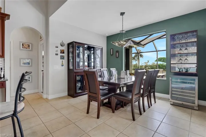 2102 Ne 22nd Ave, Cape Coral, Florida 33909