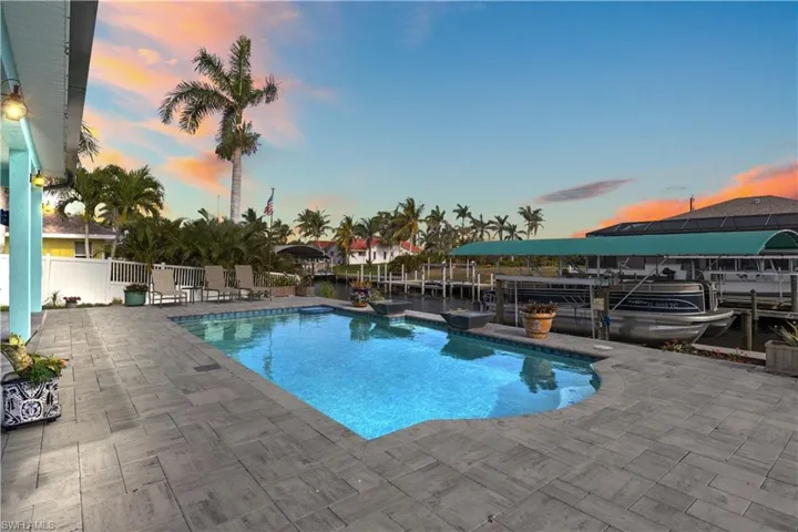 Enjoy the best of Florida living!