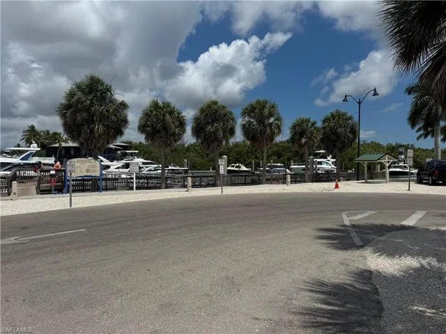 1881 Danford St, Naples, Florida 34112